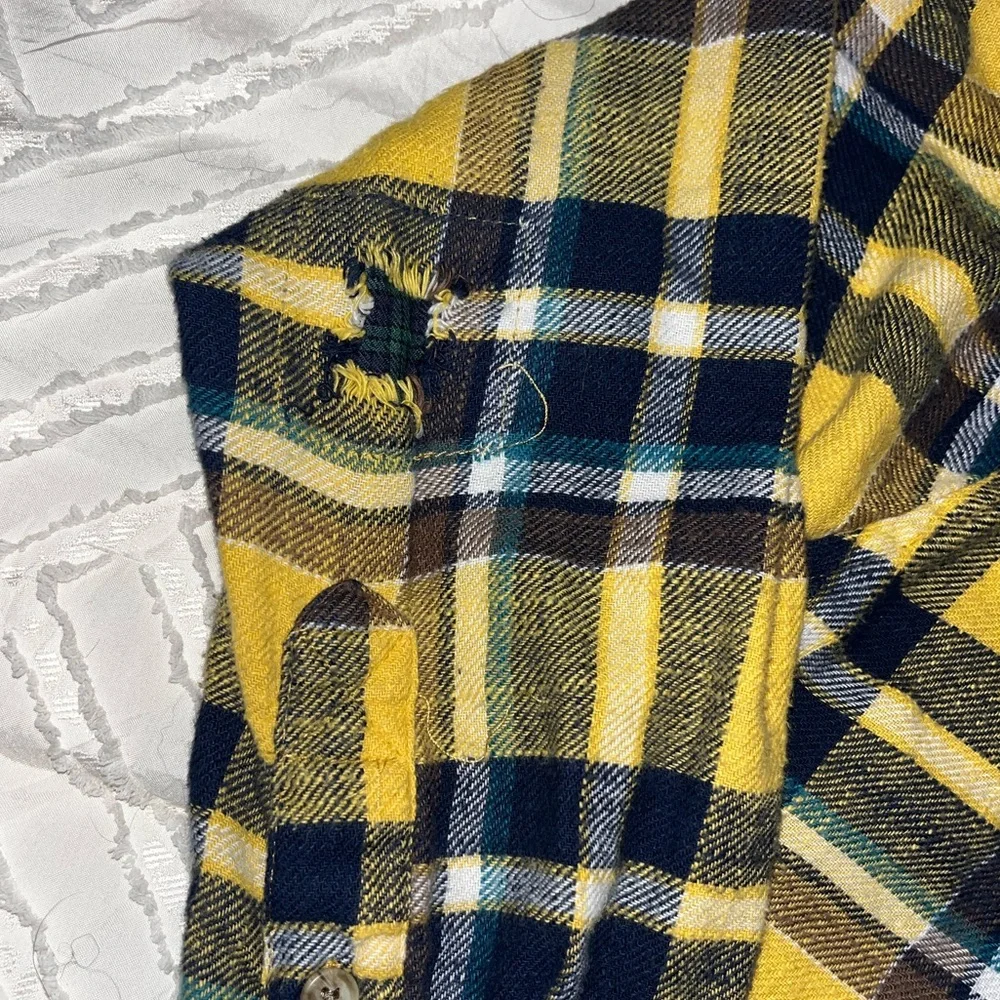 Cropped flannel - Picture 3 of 3